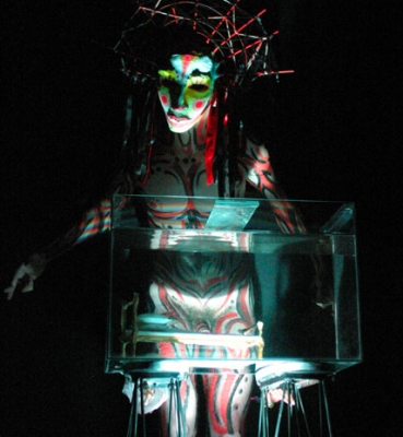 No Útero de Deus (2004) 04