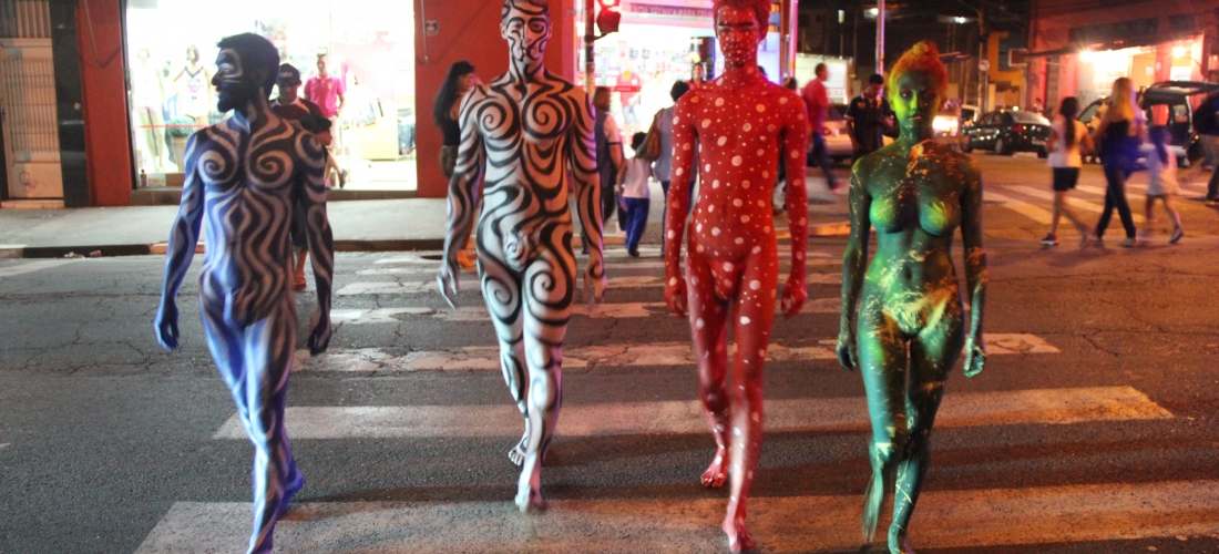 Performance Urbana Segunda Pele (2014) 01