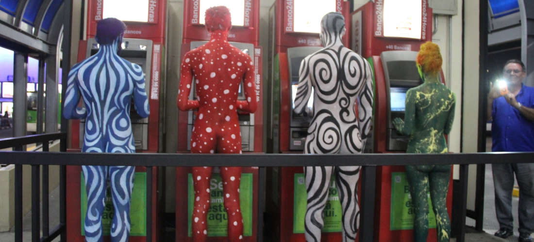 Performance Urbana Segunda Pele (2014) 04